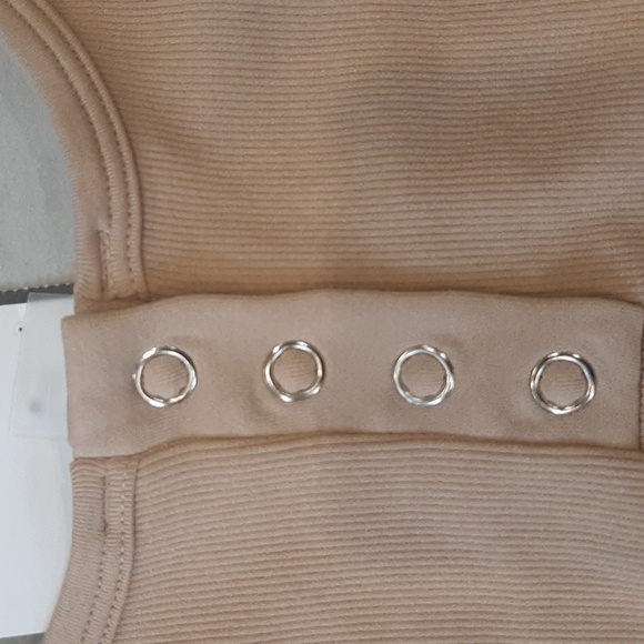 One size bodysuit - Picture 3 of 7